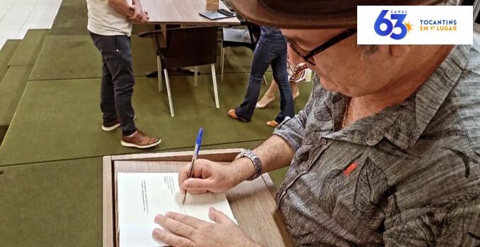 Poeta residente em Araguaína tem poema escolhido em concurso nacional